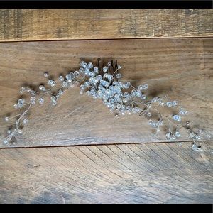 Crystal & pearl bridal hair comb, very versatile